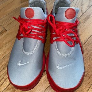 Nike air red and grey